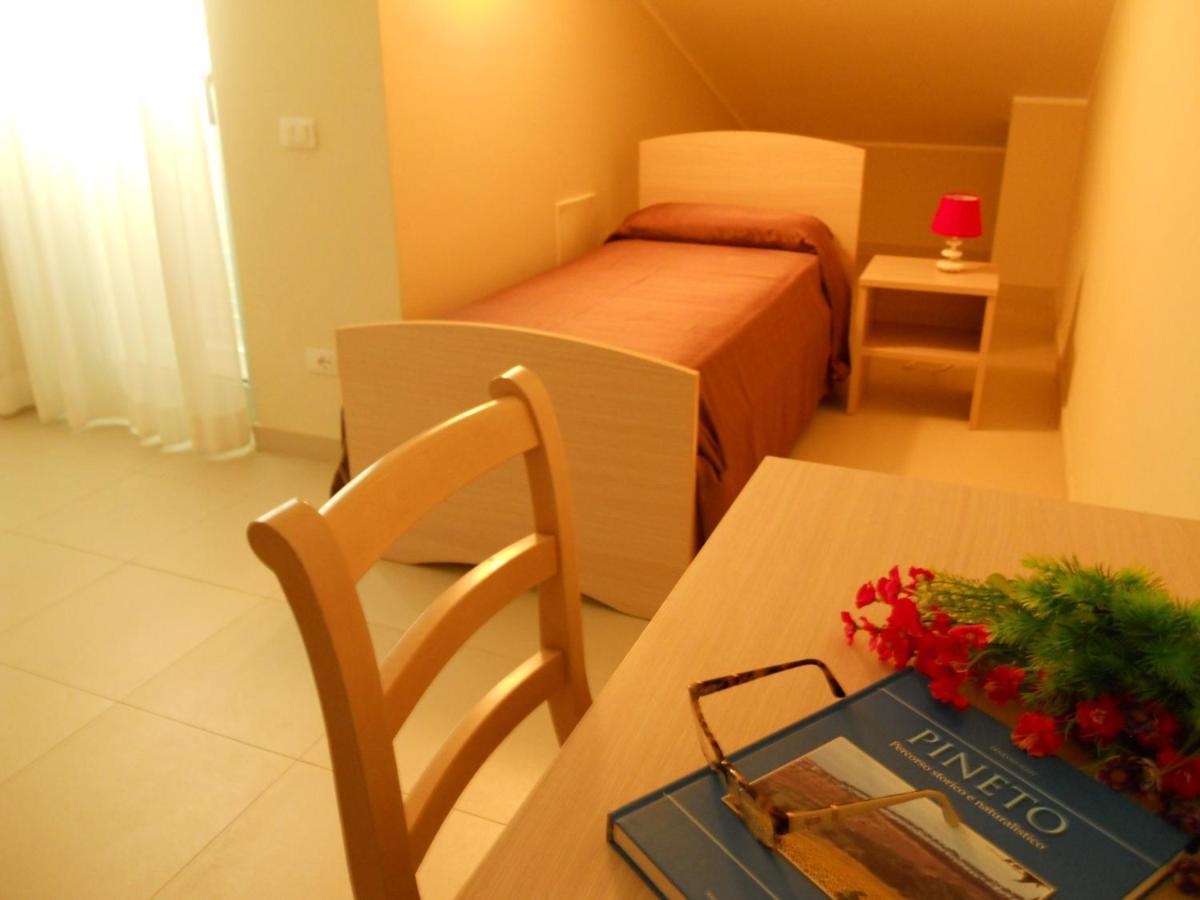 Cerrano Park Resort Pineto Szoba fotó